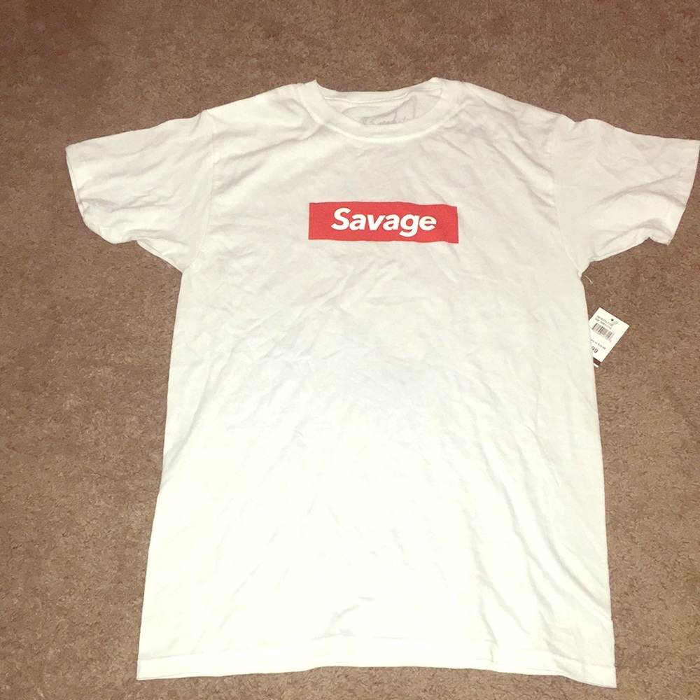 I am selling a casual t-shirt .